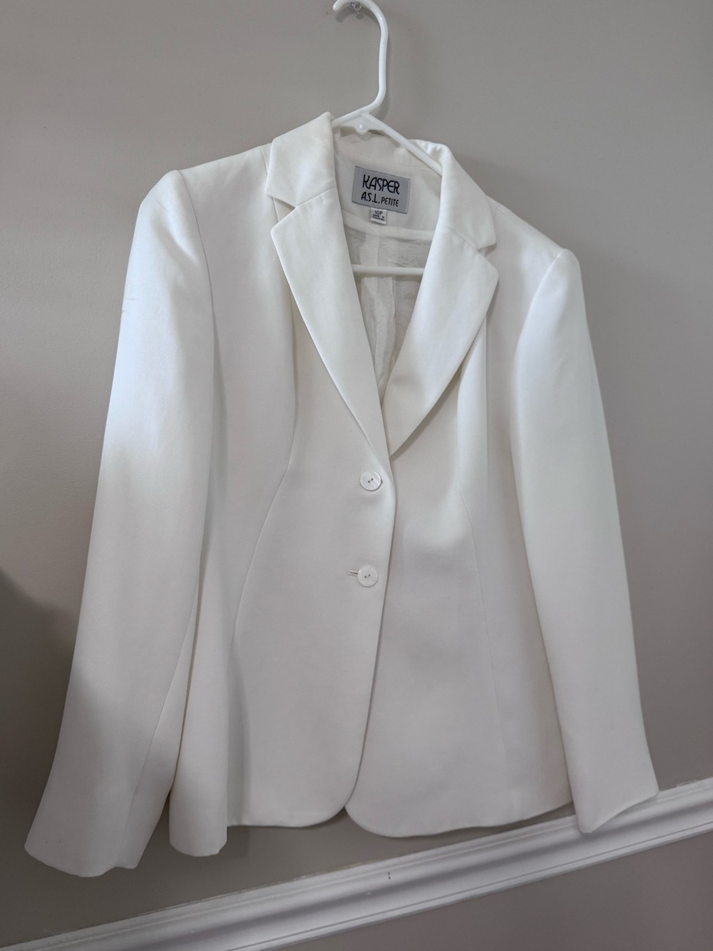 Kasper White Women's Two-Button Blazer